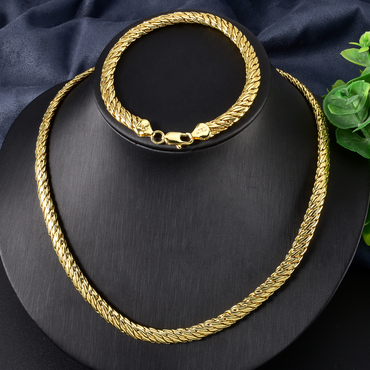 Trendy Copper Necklace Bracele - Dubai Men'S Fashion recensione e prezzo