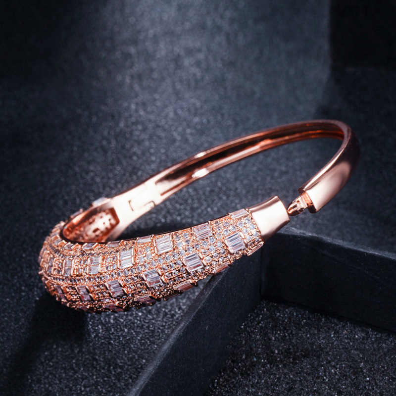 Pera Luxury Dubai Gold Color S - Dubai Men'S Fashion recensione e prezzo